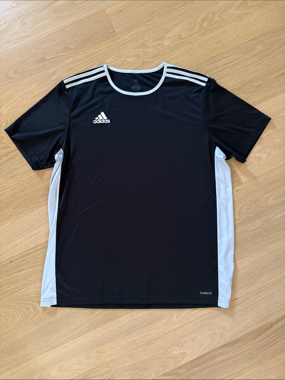 Adidas Men’s Black and White Athletic Jersey SZ  XL